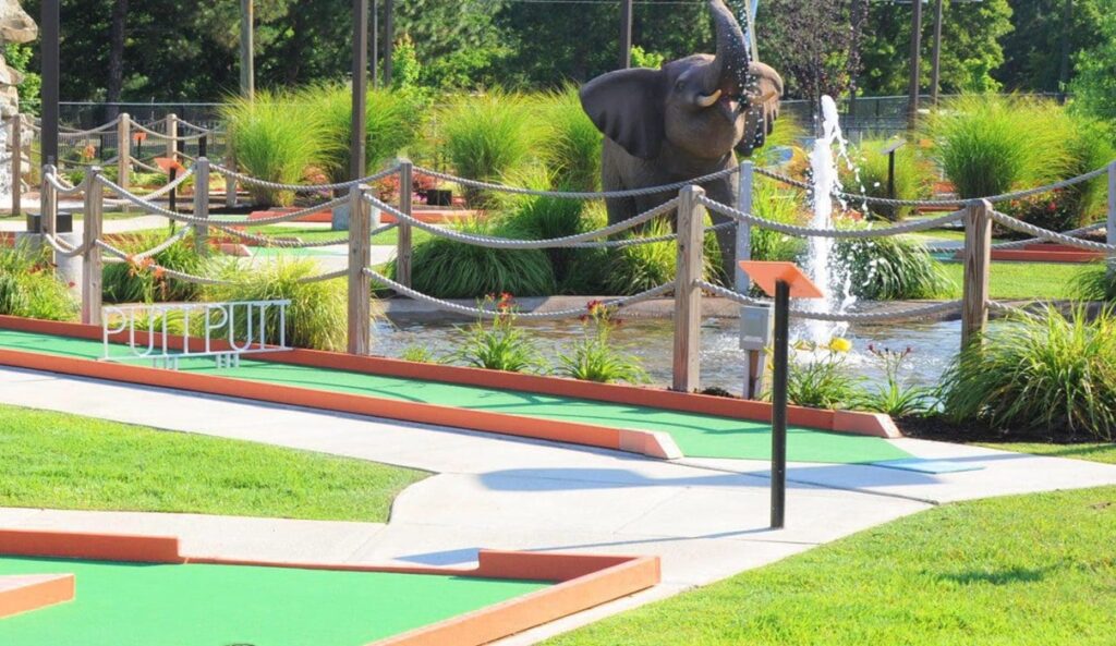 Group Outings Made Fun: Why Putt Putt is Perfect for Team Building and Parties